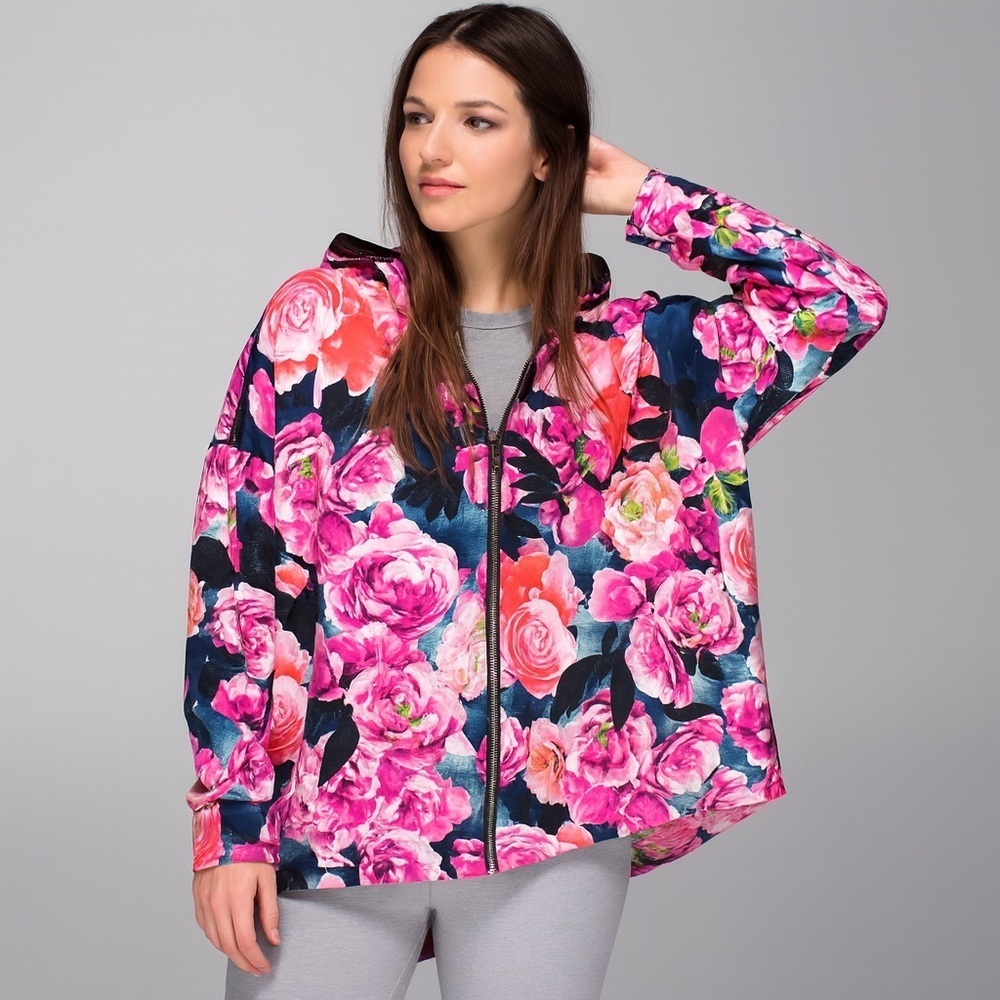 Lululemon Scuba Hoodie II Oversized Floral Rose Print Full Zip Size 6 ⭐️Rare⭐️